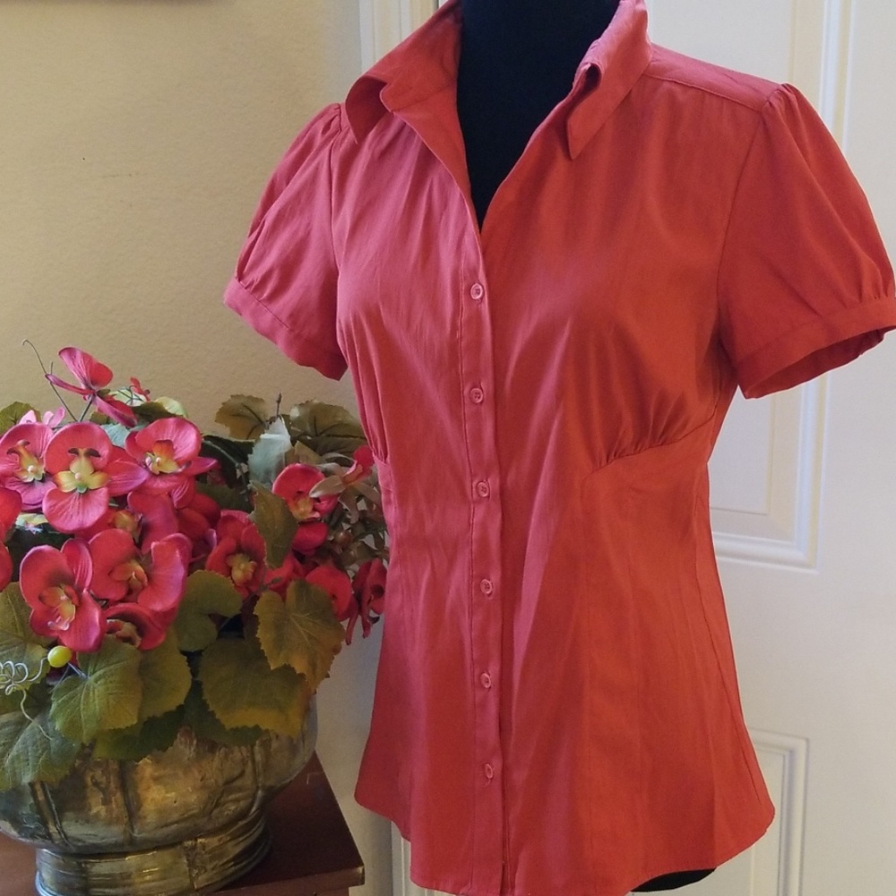 EUC red short sleeve career blouse, Small